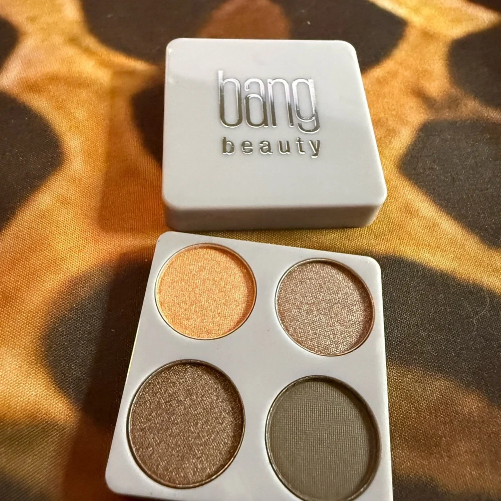 Makeup bundle with Ipsy cosmetic bag. See pics for more details.